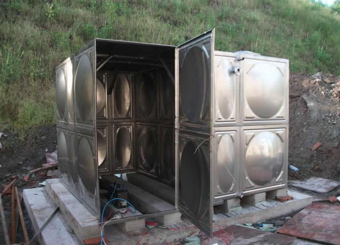 江西省吉安市安?？h滸坑鎮(zhèn)定做不銹鋼水箱