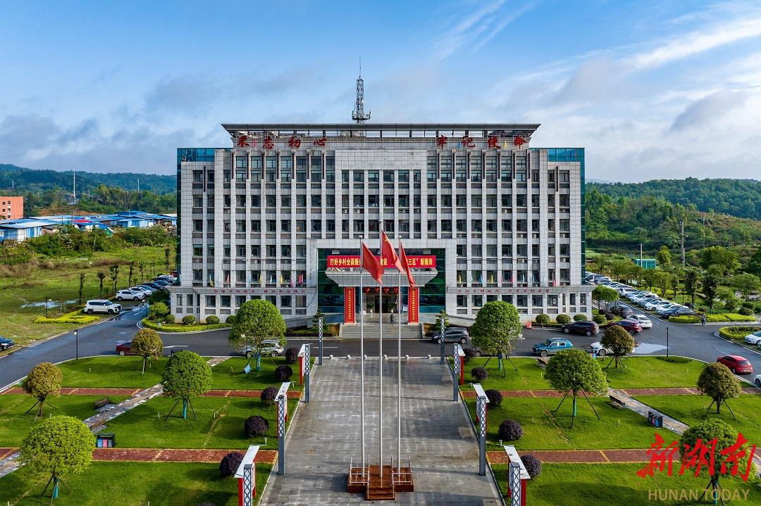 邵陽(yáng)市隆回縣農(nóng)業(yè)農(nóng)村局采購(gòu)地埋型一體化消防給水泵站1臺(tái)