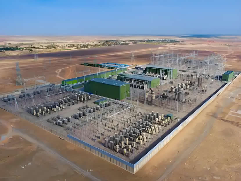 哈密市薩依蘇2號電站六標段定制成套恒壓供水設(shè)備+一體化消防泵站+不銹鋼水箱一套